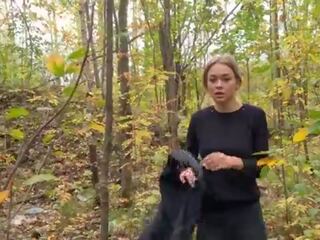 Божевільна maniac був спостереження в дівчина &excl; потім він трахкав її в в woods