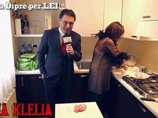 Maîtresse divina klelia détruit et cuisiniers une couple de couilles pour andrea dipr&egrave;