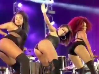 Anitta bunda gostosa