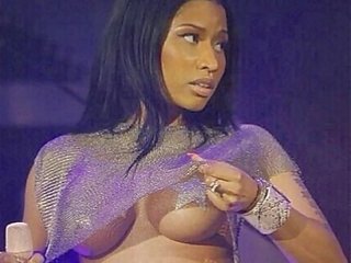 Nicki minaj a seno nudo: 