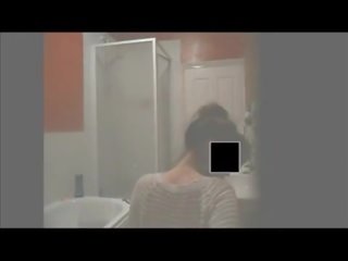 Parfait ado filmé en la douche (partie 2) - go2cams.com